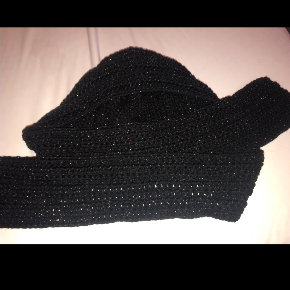 Crochet hooded scarf